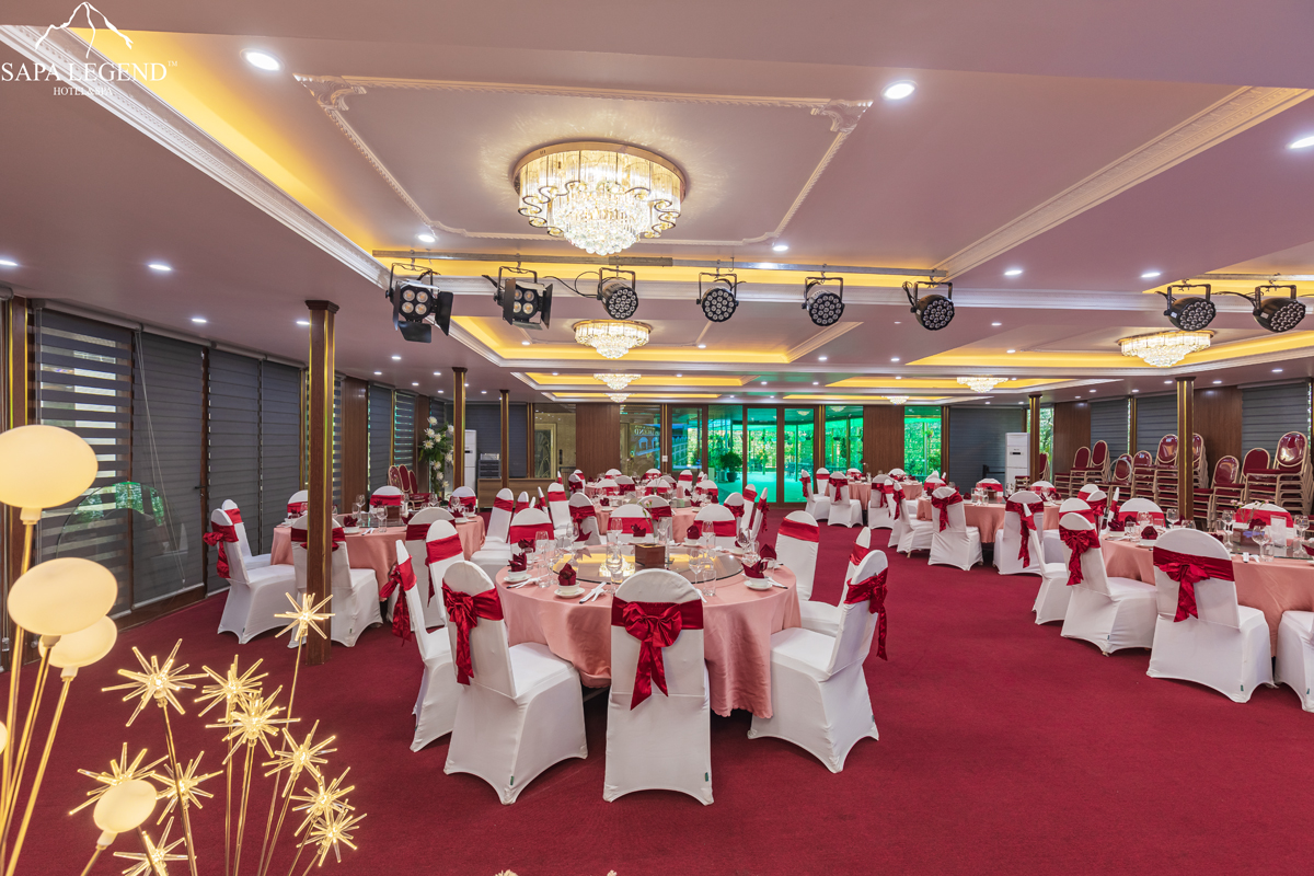 Nhà Hàng Cát Cát