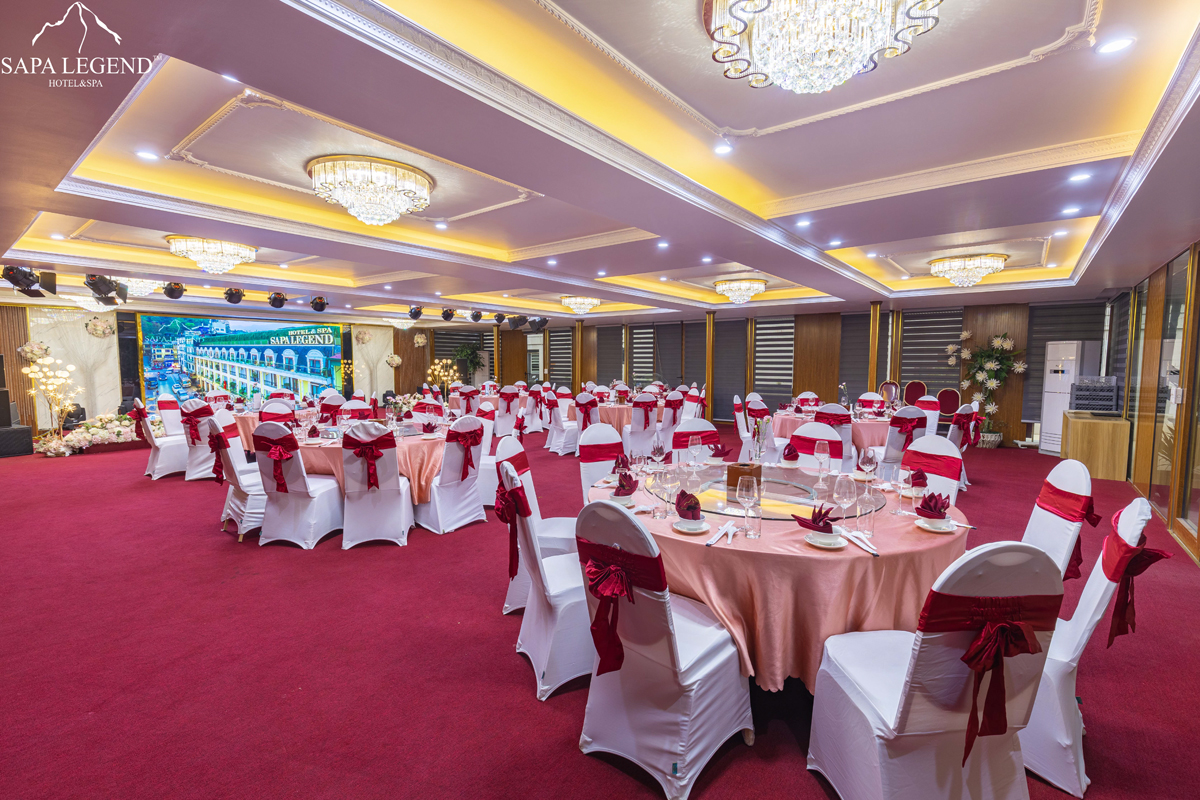 Nhà Hàng Cát Cát